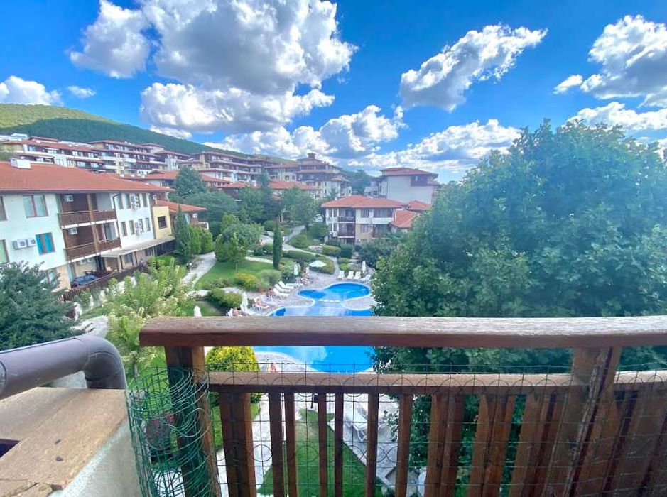 Продава се Тристаен апартамент в Свети Влас - 91 кв.м за 1869 €/кв.м - Снимка #2