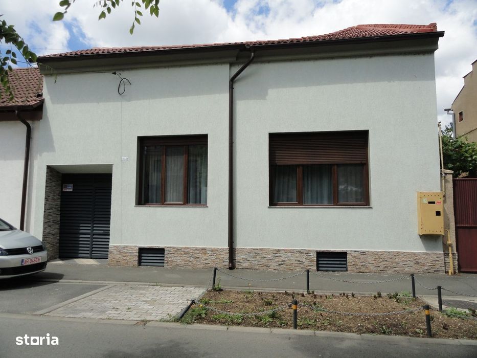Casa 4 camere din caramida, renovata 2023, zona centrala, mobilata
