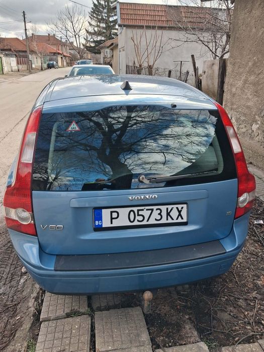 Волво V50 напълно запазено