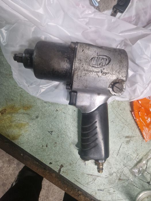 Професионален мощен ударен пневматичен гайковерт  Ingersoll rand 6.2 bar