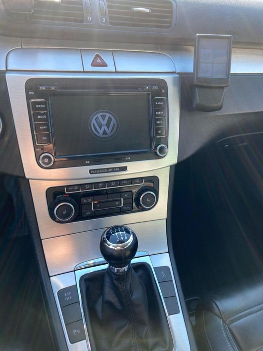 Passat CC 2.0 tdi  TOP !!!