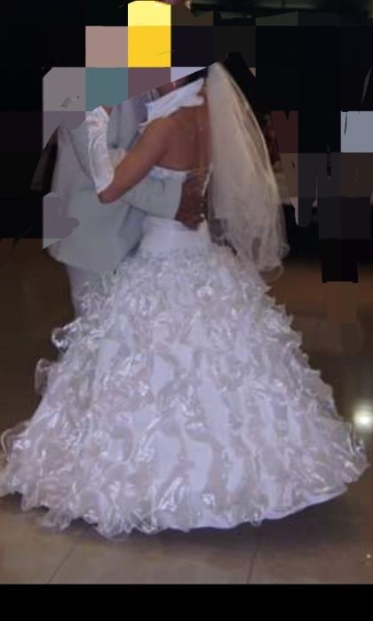 Булчинска рокля *