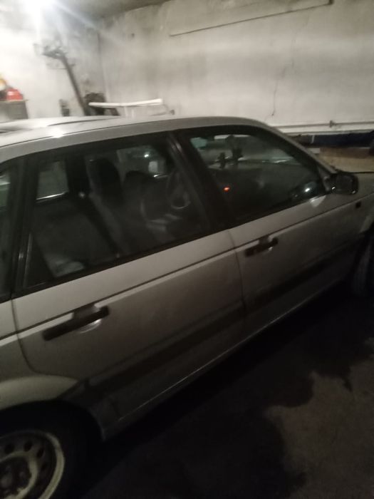 Продам Volkswagen Passat (седан)