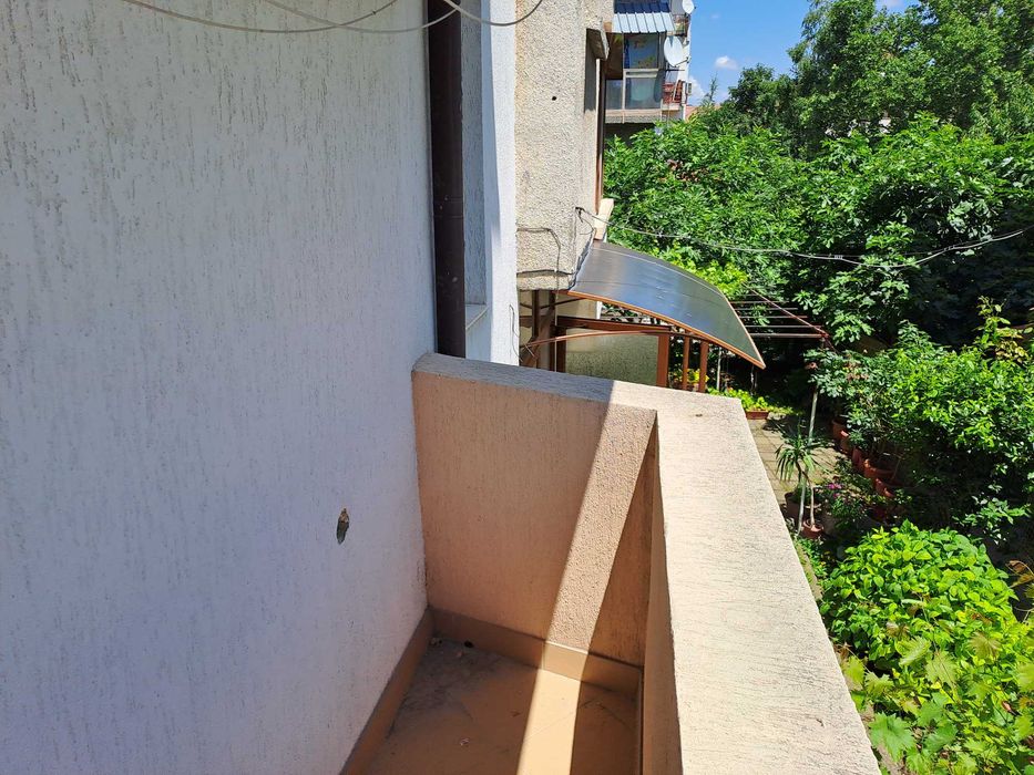 Продава се Етаж от къща в Плевен, Идеален център - 115 кв.м за 1305 €/кв.м - Снимка #17