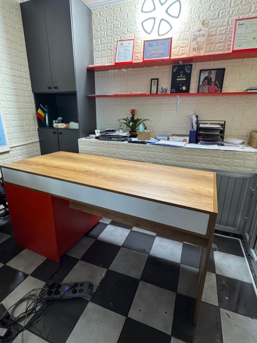 Birou cu 2 sertare facut pe comanda