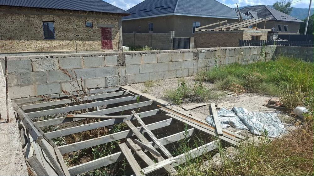 Продам участок 6 соток ИЖС