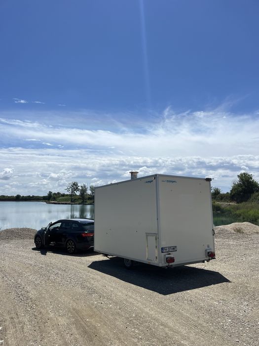 Rulota comerciala Fast Food / Food Truck de inchiriat