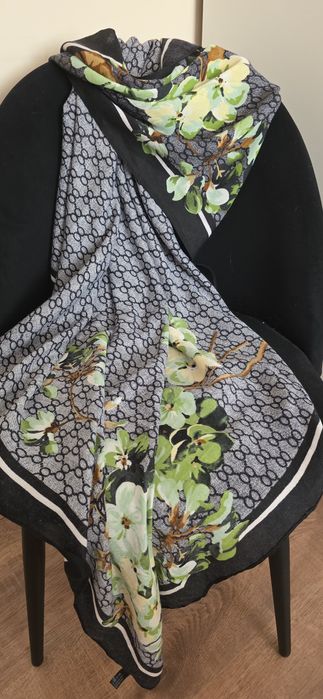 Тёплые платки и палантины, огромные.