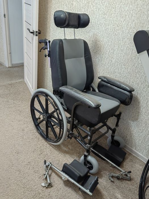 Коляска инвалидная