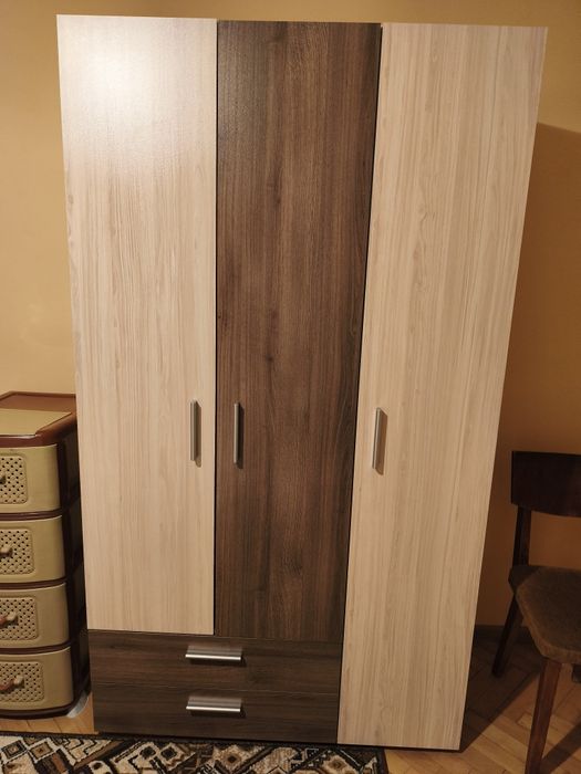 Продава се Комплект спалня