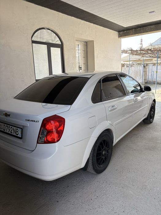 Lacetti 1.8 Avtomat 3 pozitsiya