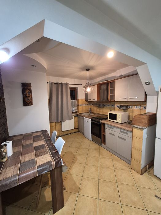 Inchiriez apartament 2 camere central