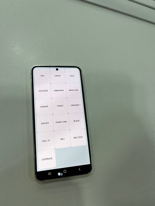 Galaxy s23 состояние идеальное  памяти 8/512 нархи 310 $