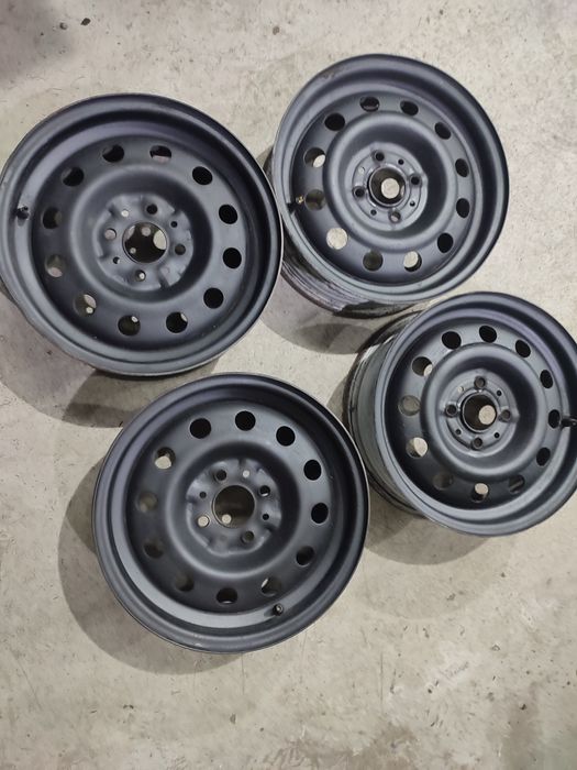 Продам комплект дисков. 4/98 ВАЗ