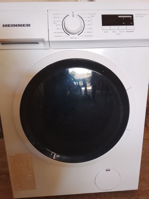 mașină de spălat rufe Heinner
