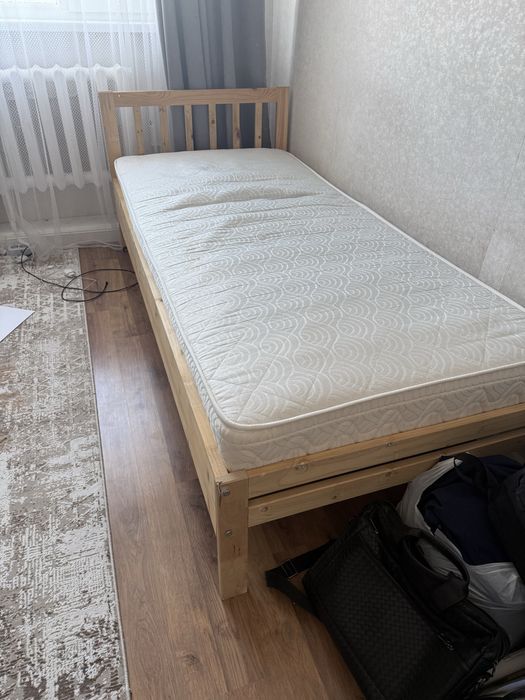 Отдам даром кровать