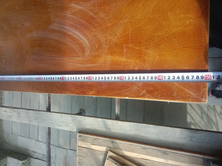 Стол кухонный, массивный