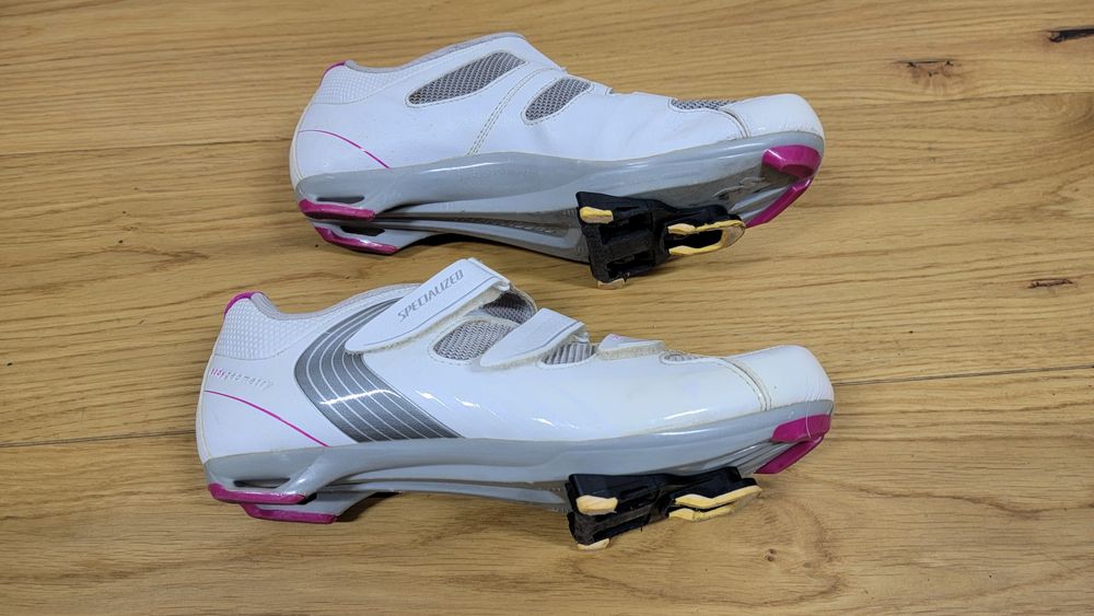 Обувки за колоездене