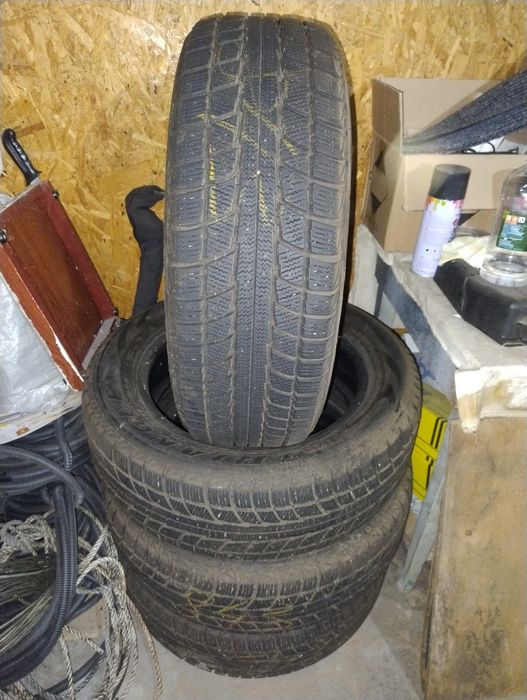 Шина липучка всесезонная