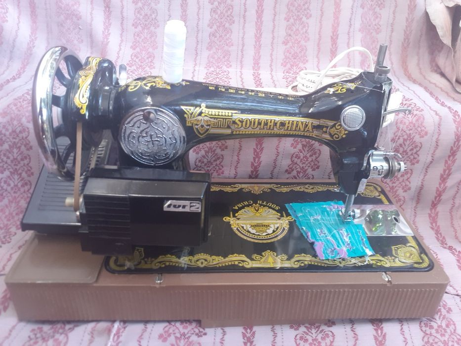 Швейная машинка "South China" времён СССР.