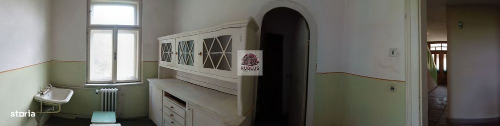 Casă solidă în Orșova, S+P+E, 220 mp, teren 284 mp