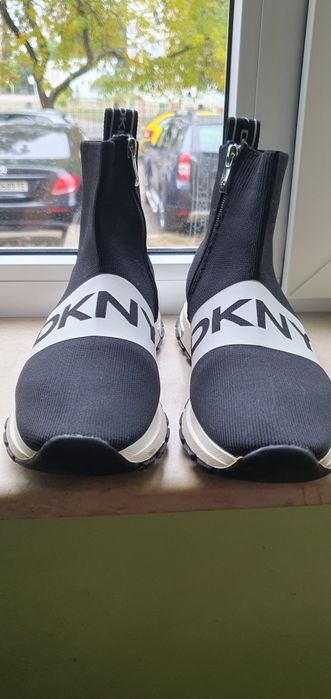 DKNY сникърси 38 номер
