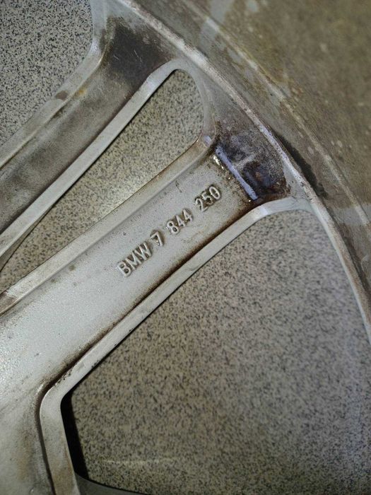 19-BMW-5-F10.F11. X3. X4. F25.F26 серия на БМВ-М-спорт пакет Оригинал.