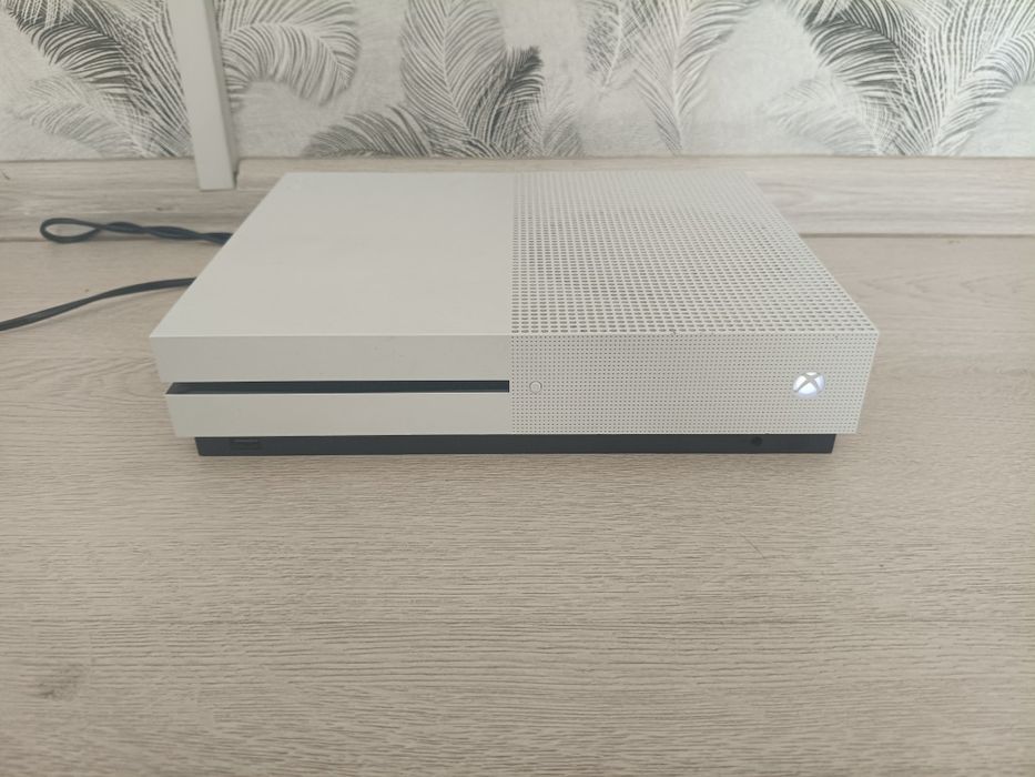 Продам xbox one S