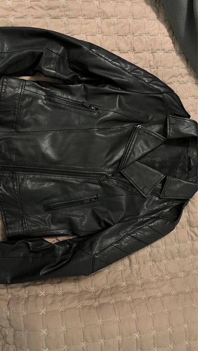 Karl Lagerfeld кожено яке