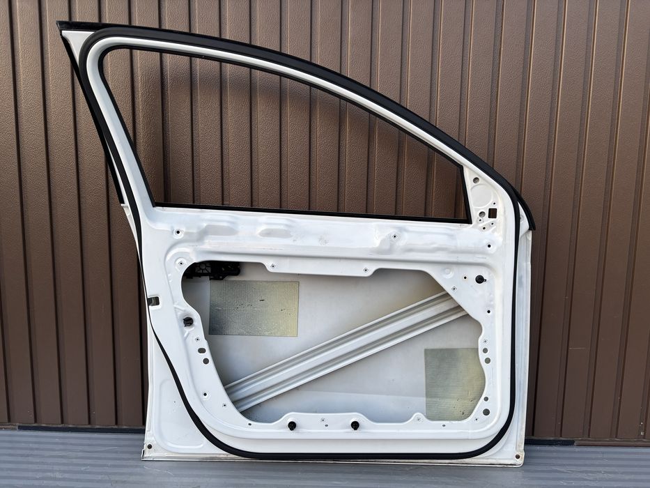Usa st fata vw Passat B7•cod de culoare LB9A• 2011-2015•