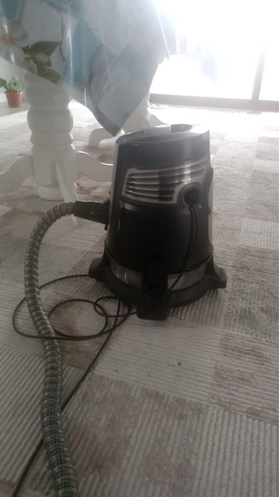 Продается пылесос Roboclean