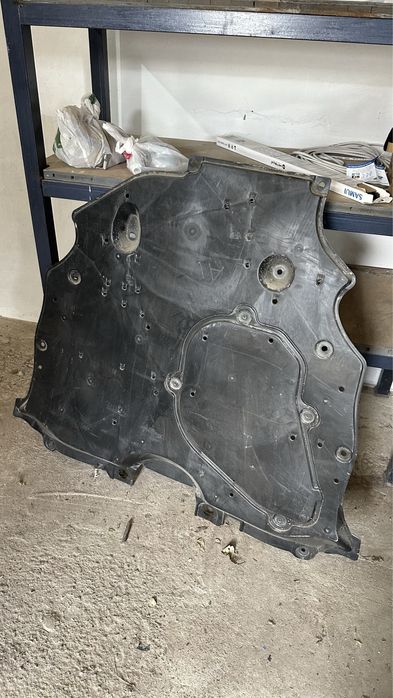 Продам , Защиту днища оригинал, toyota rav4 2022 год, целая, не битая