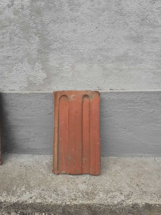 Vând Țiglă veche Jimbolia