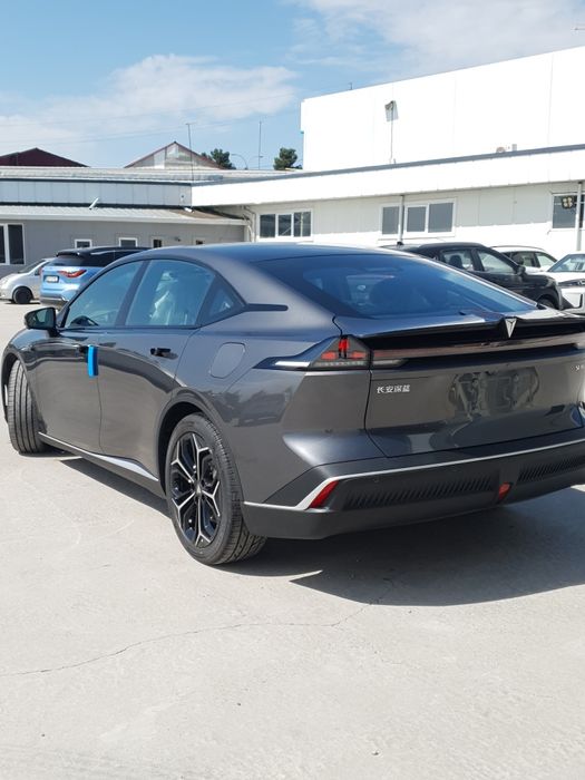 ChangAn shenlan SL03. Gibrid 2025.