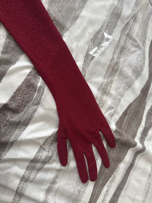 Rochie noua Bordo cu manusi incluse