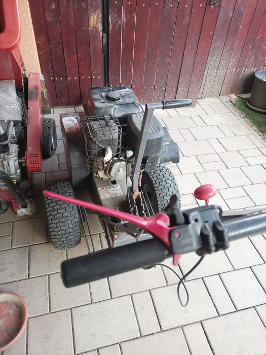 Trencher sapat santuri, masina de sapat santuri