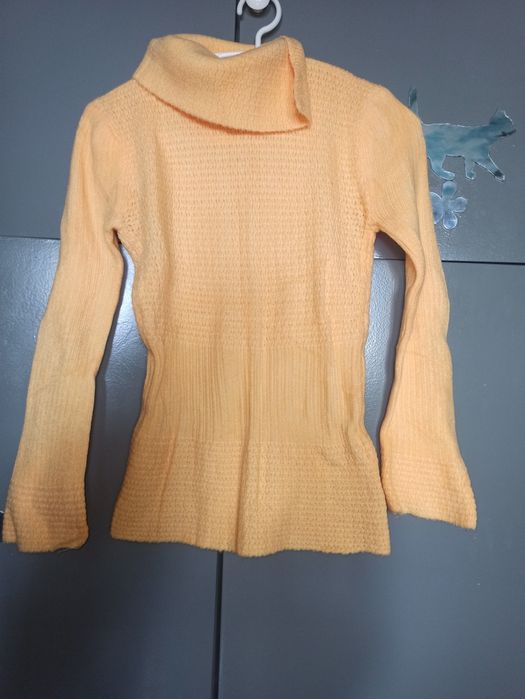 Блузи с дълъг ръкав S размер