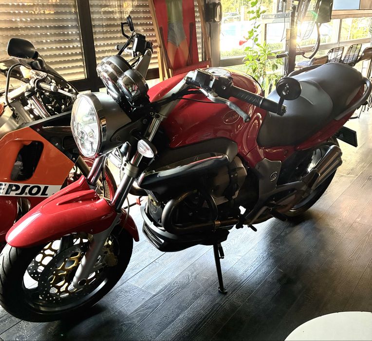 Moto Guzzi Breva