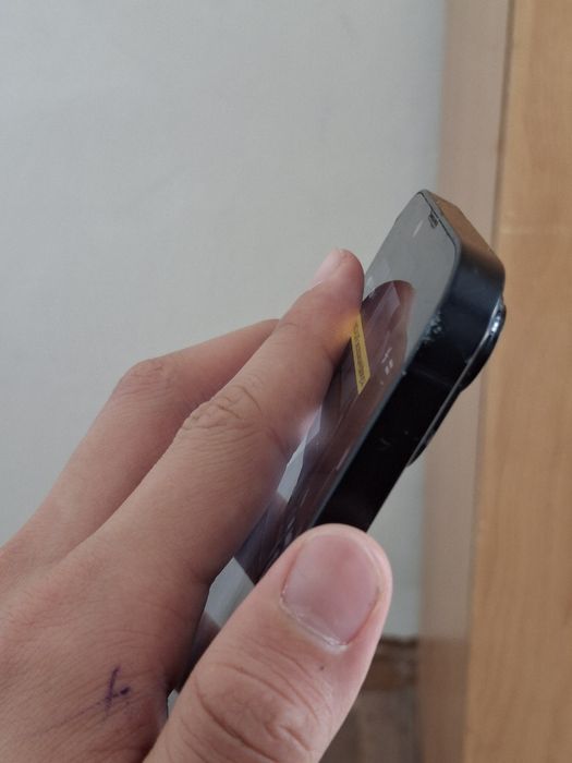 Обменяю айфон/iphone 14+