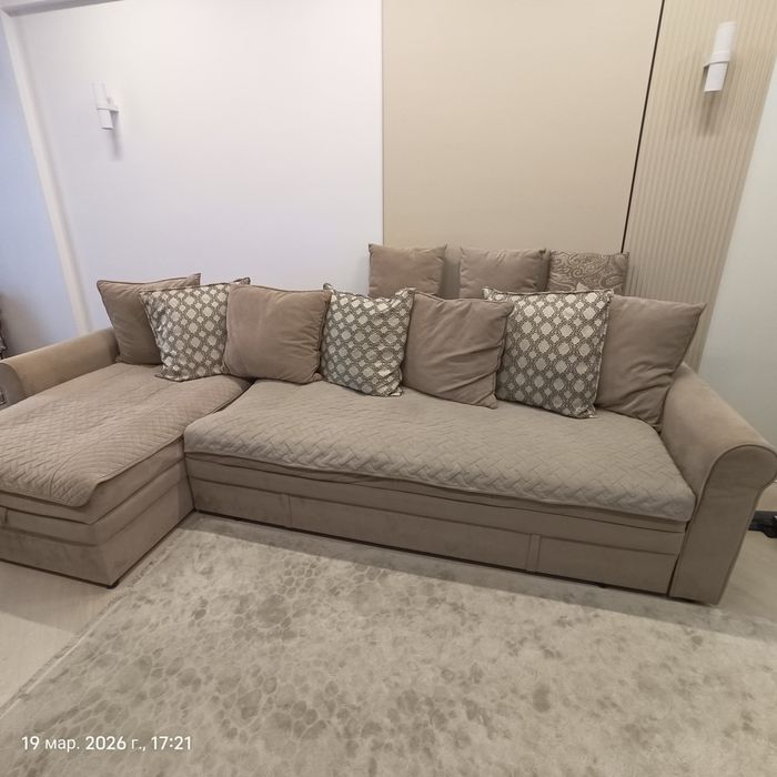 Продам диван угловой