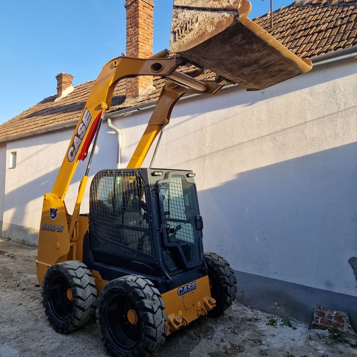 Miniincarcator bobcat Case sr175