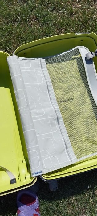 Чемодан продам бу