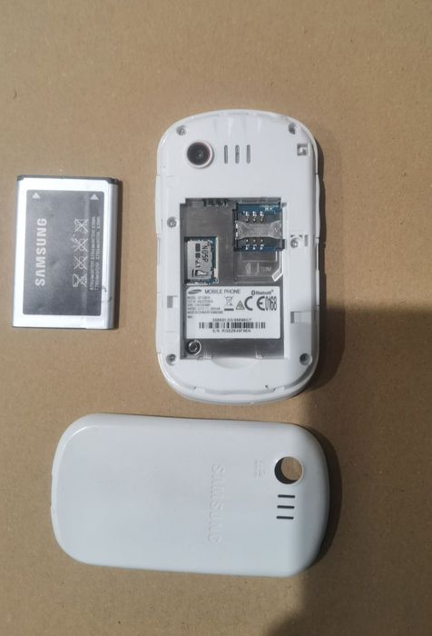 Telefoane mobile Samsung Huawei piese sau colecție toate 3 la 95 lei