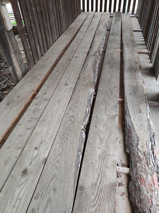 Dulapi și scânduri