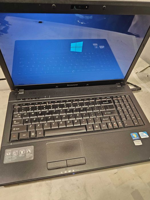 Display defect Laptop Lenovo G560