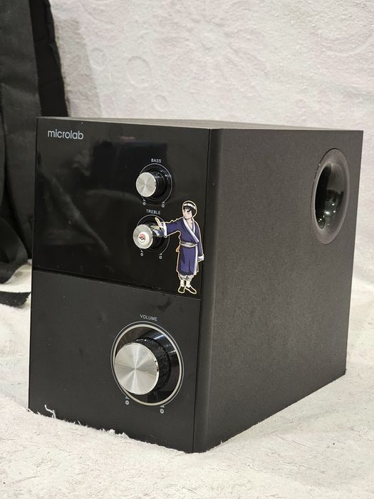Компьютерные колонки Microlab