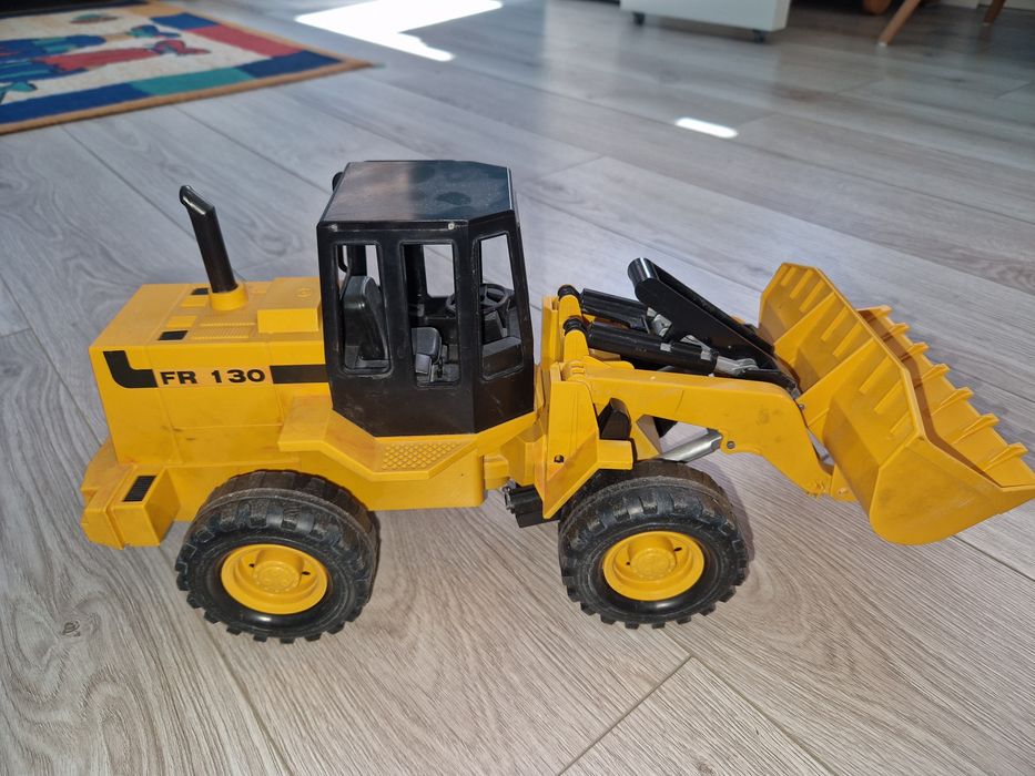 Игрушка бульдозер бу