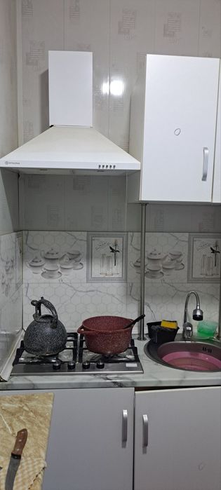 Uy sotiladi 1 xonali