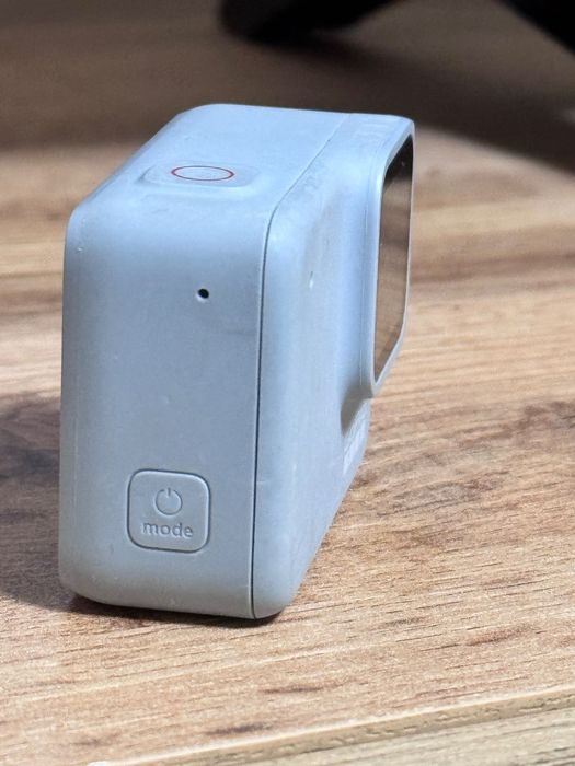 Go Pro   7 white