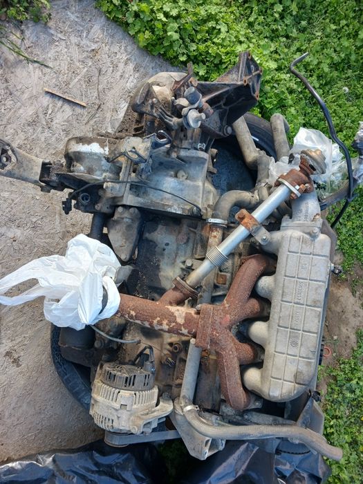 Vând motor iveco 2.8